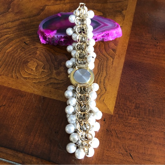 Vintage 80s Bonetto Candy Pearl cluster bracelet watch - Picture 2 of 10